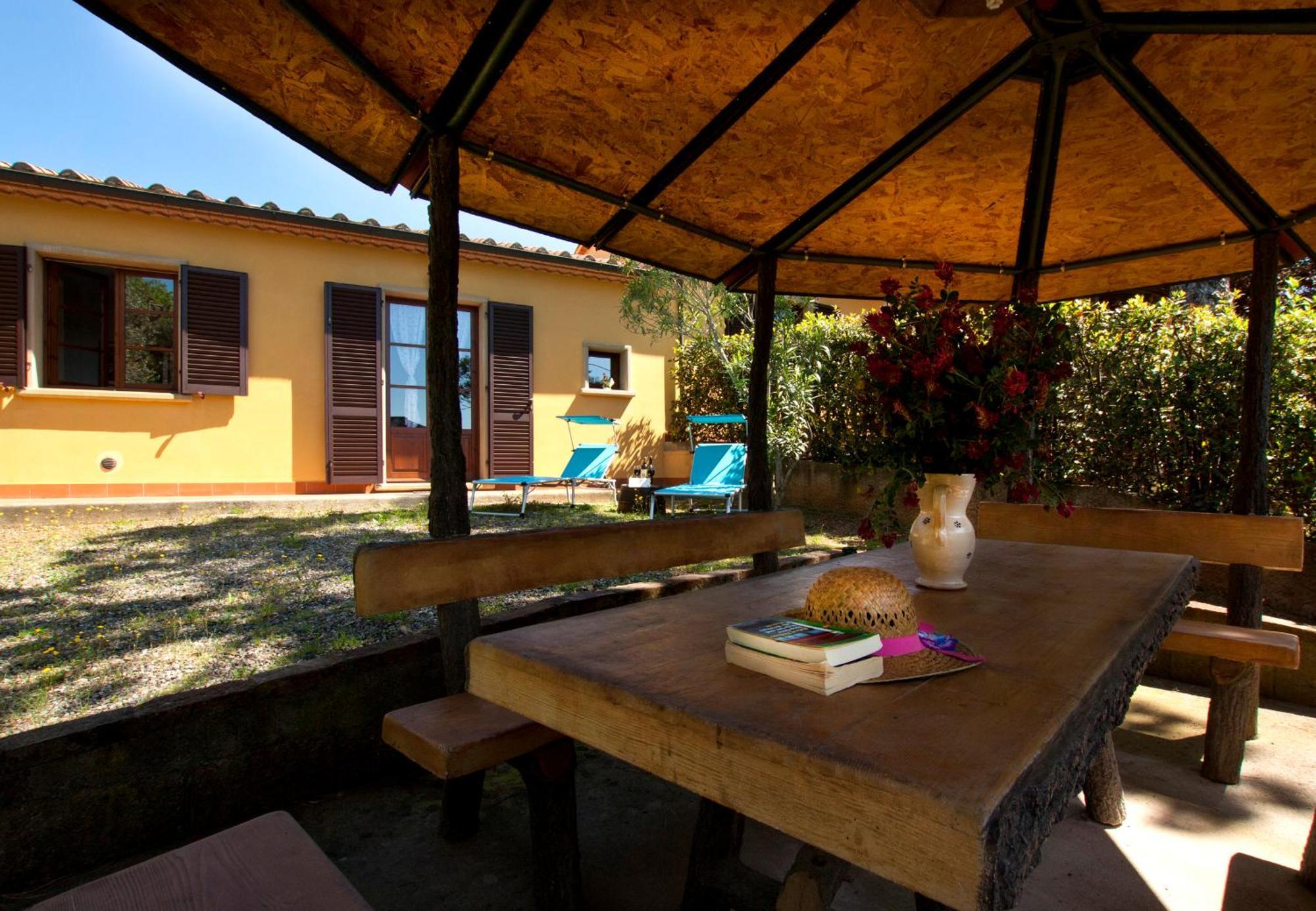 Agriturismo Cerroni Montescudaio Exterior foto